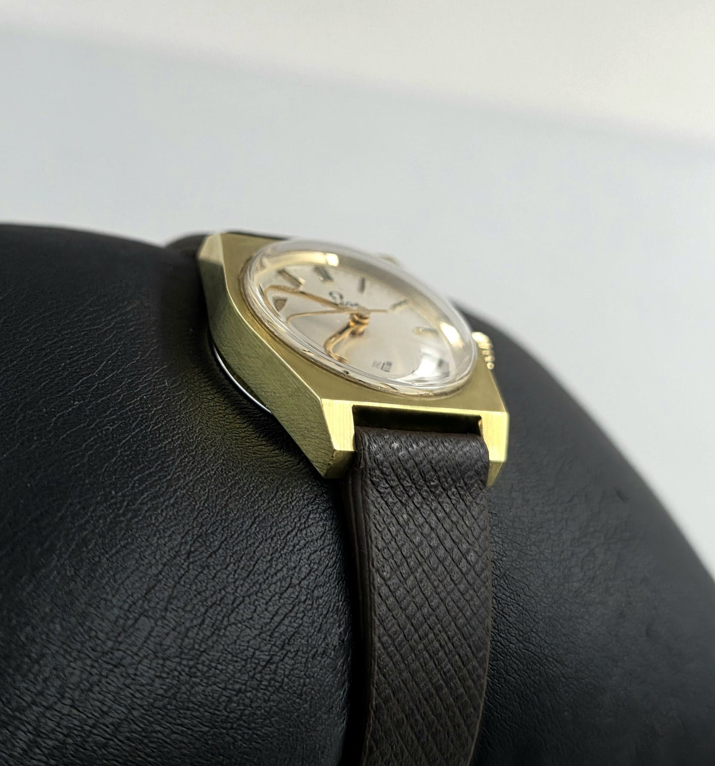 Omega Genève Lady 535.0027 (Copy)