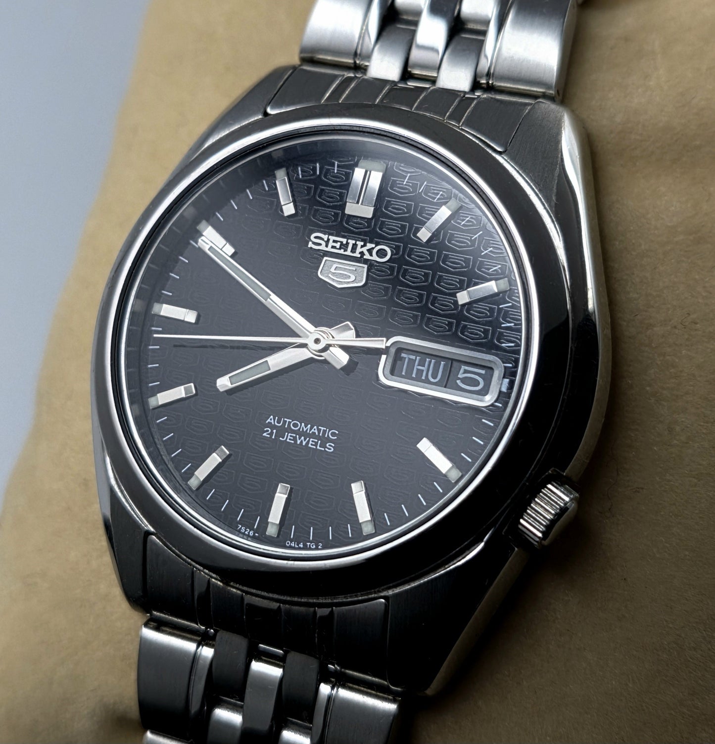 Seiko 5 7S26-01V0