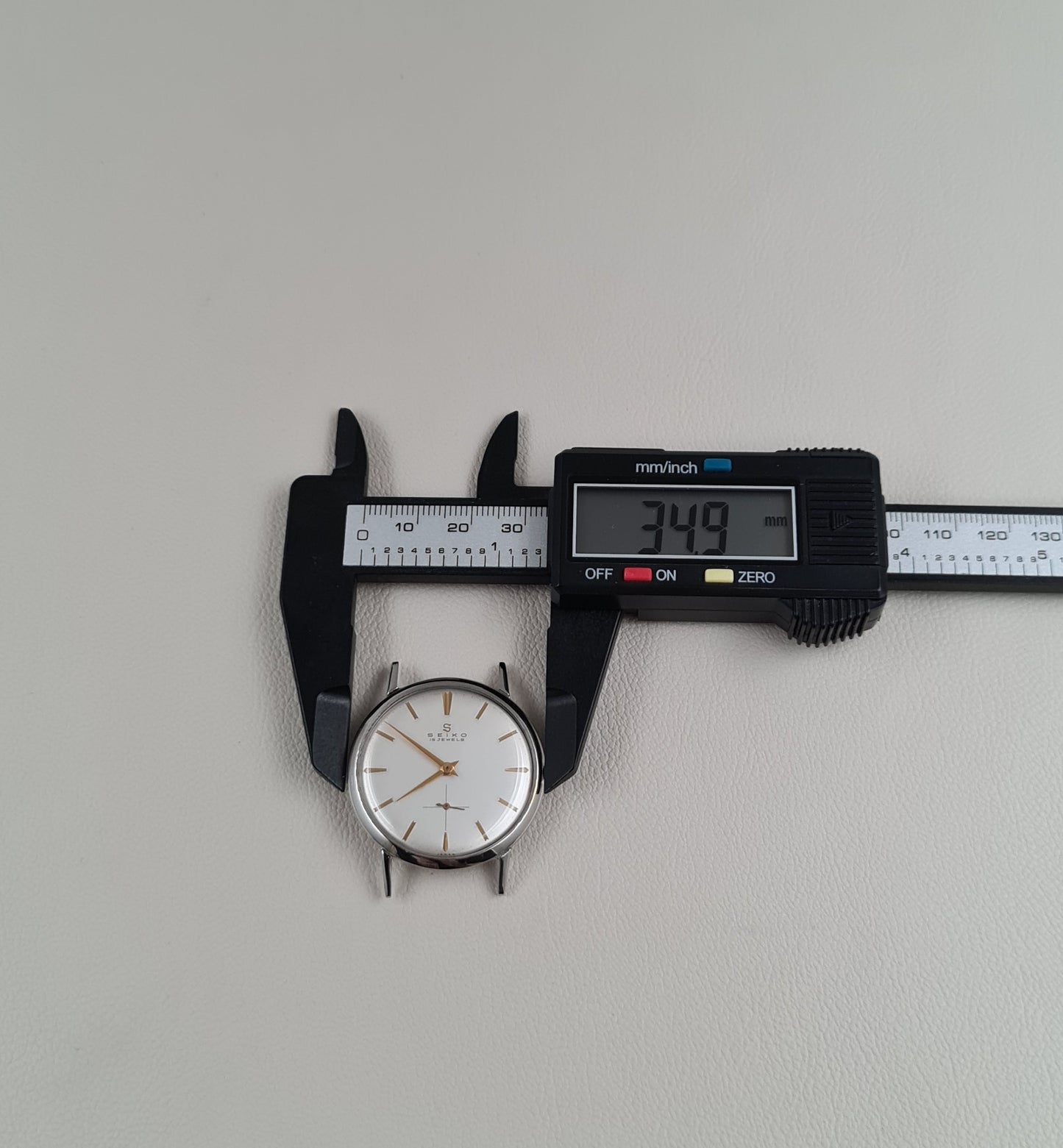 Seiko S J14037