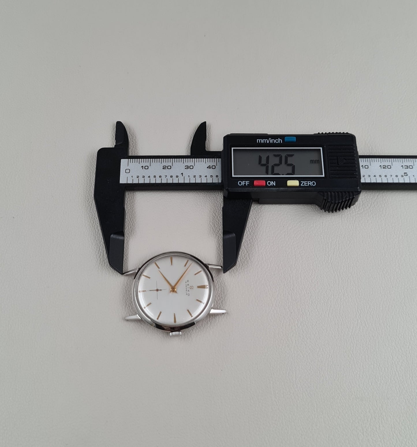 Seiko S J14037