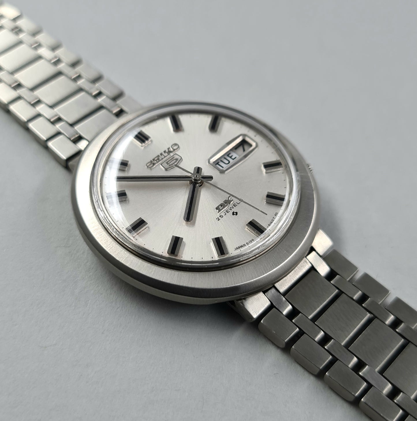 Seiko 5 DX 6106-8070