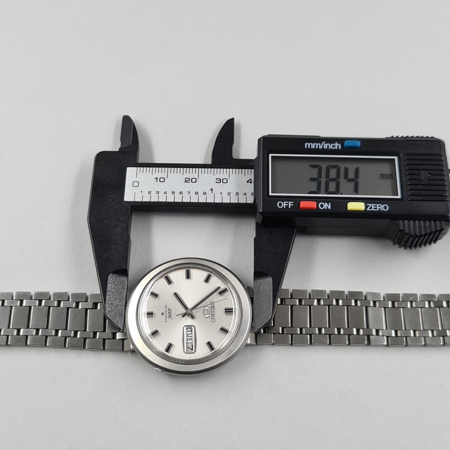 Seiko 5 DX 6106-8070