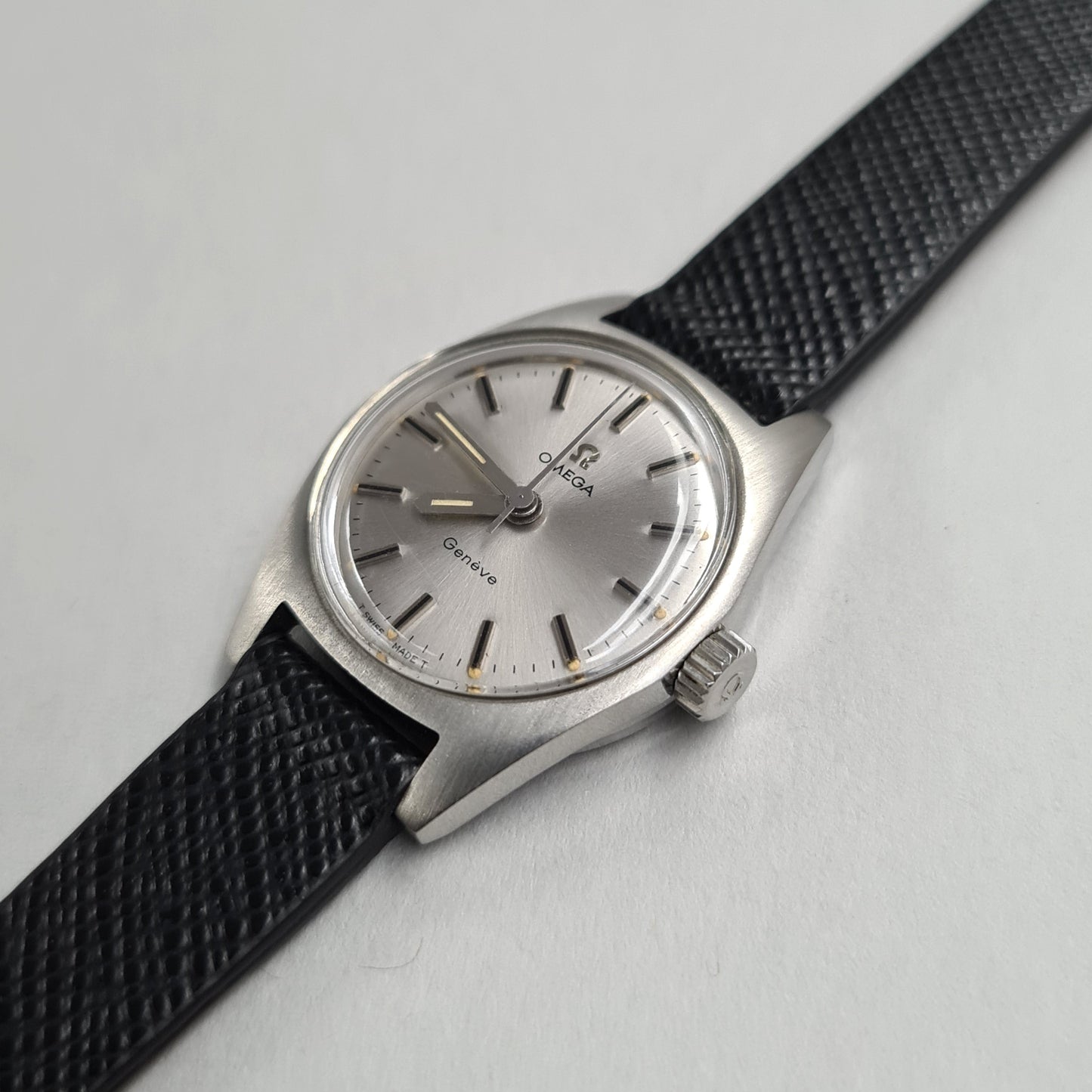 Omega Genève Lady