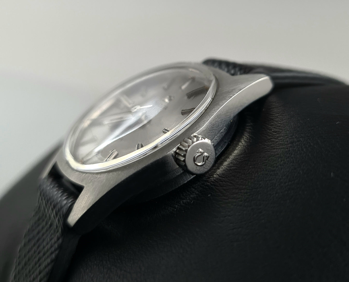 Omega Genève Lady