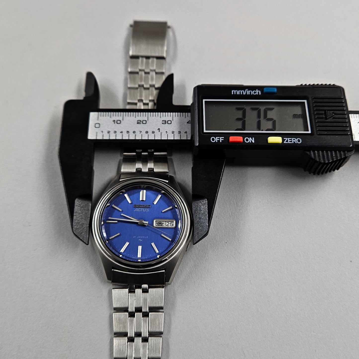 Seiko Actus