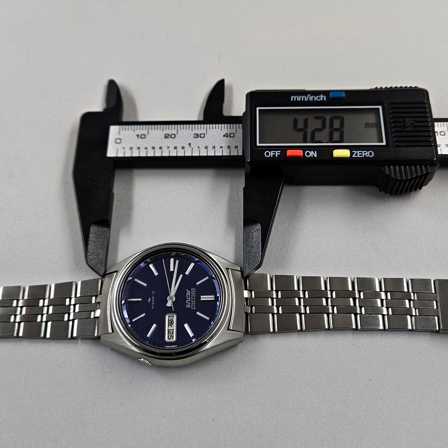 Seiko Actus