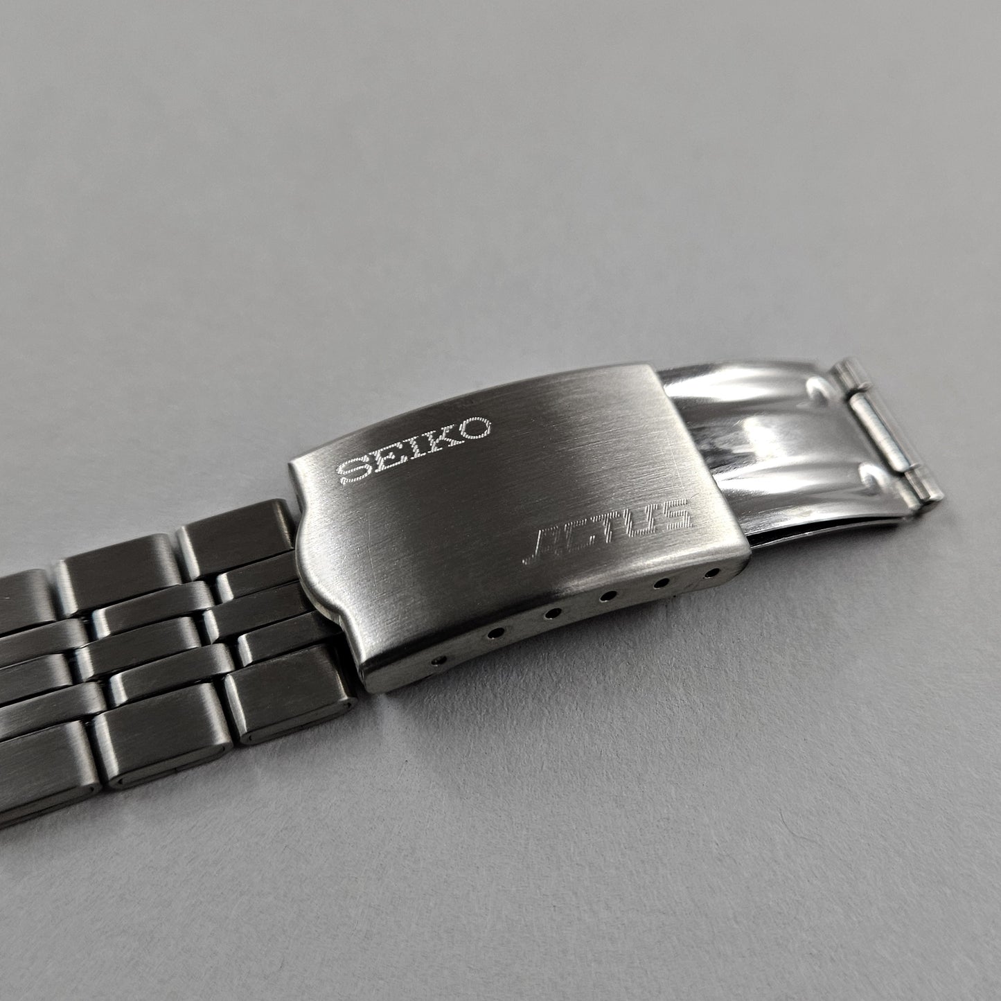 Seiko Actus
