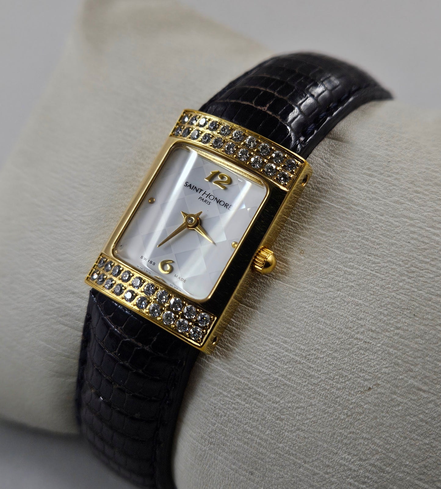 Saint Honore Lady