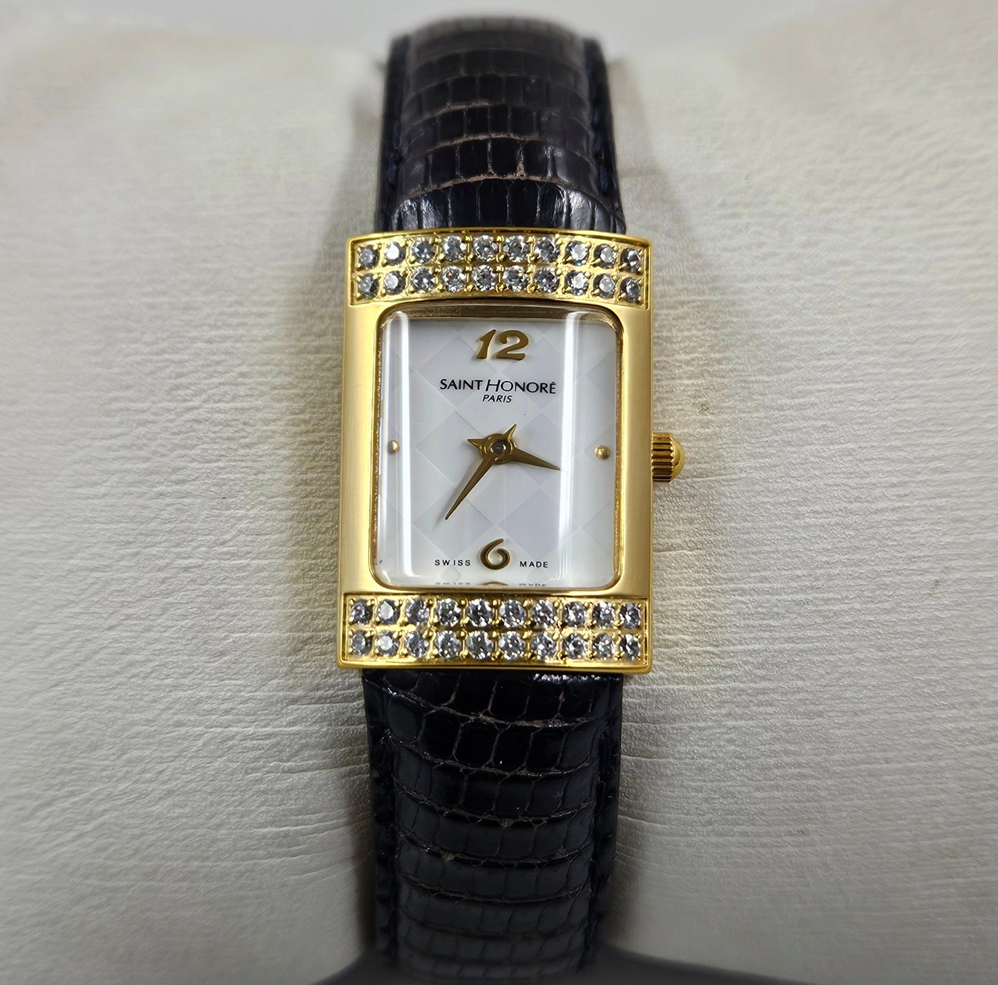 Saint Honore Lady