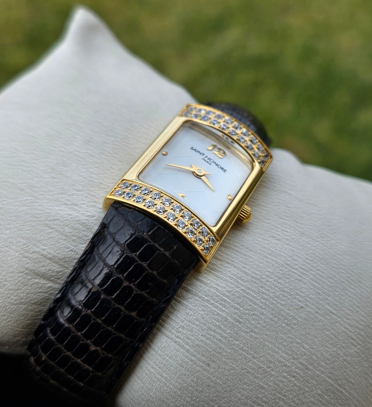 Saint Honore Lady