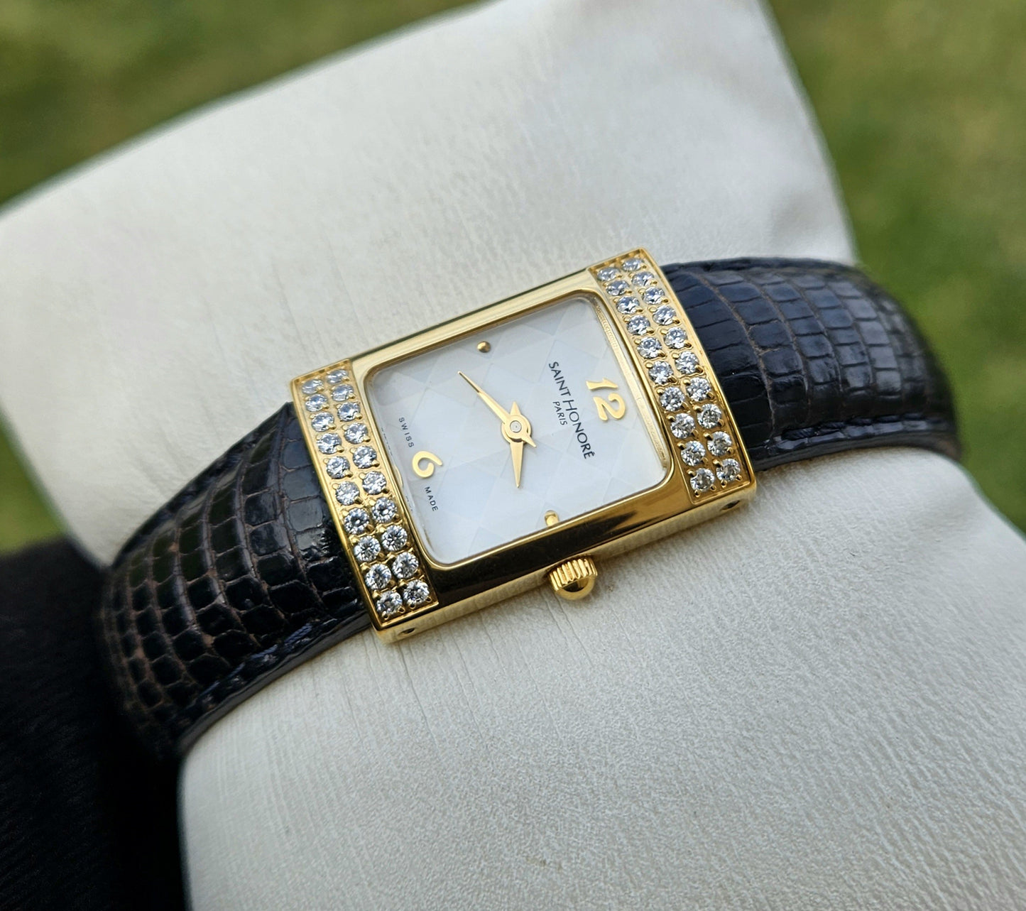 Saint Honore Lady