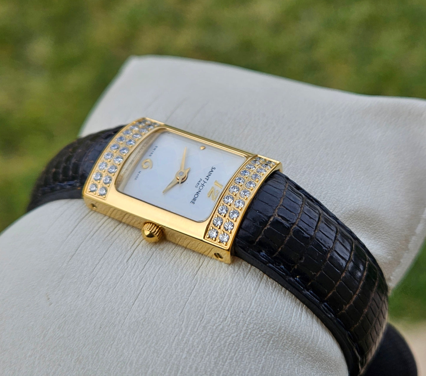 Saint Honore Lady