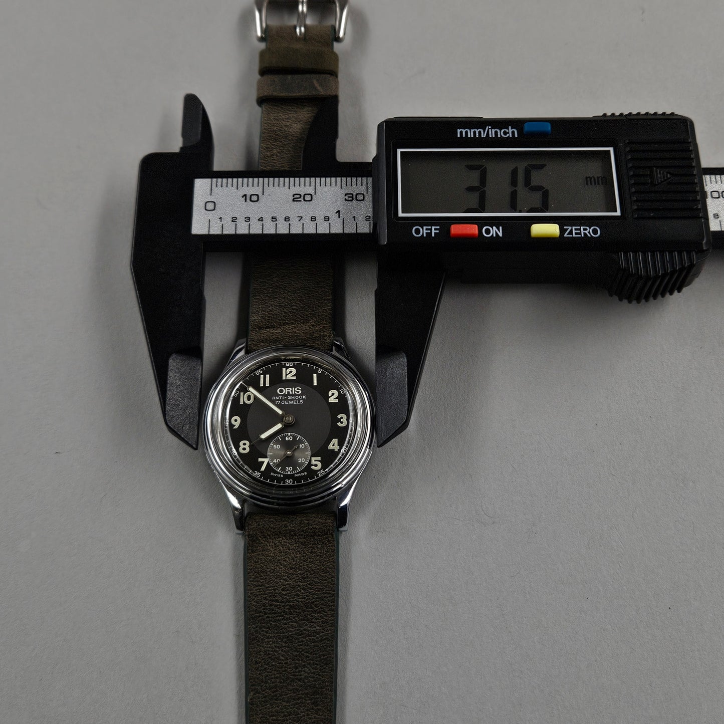 Oris Military 7312A