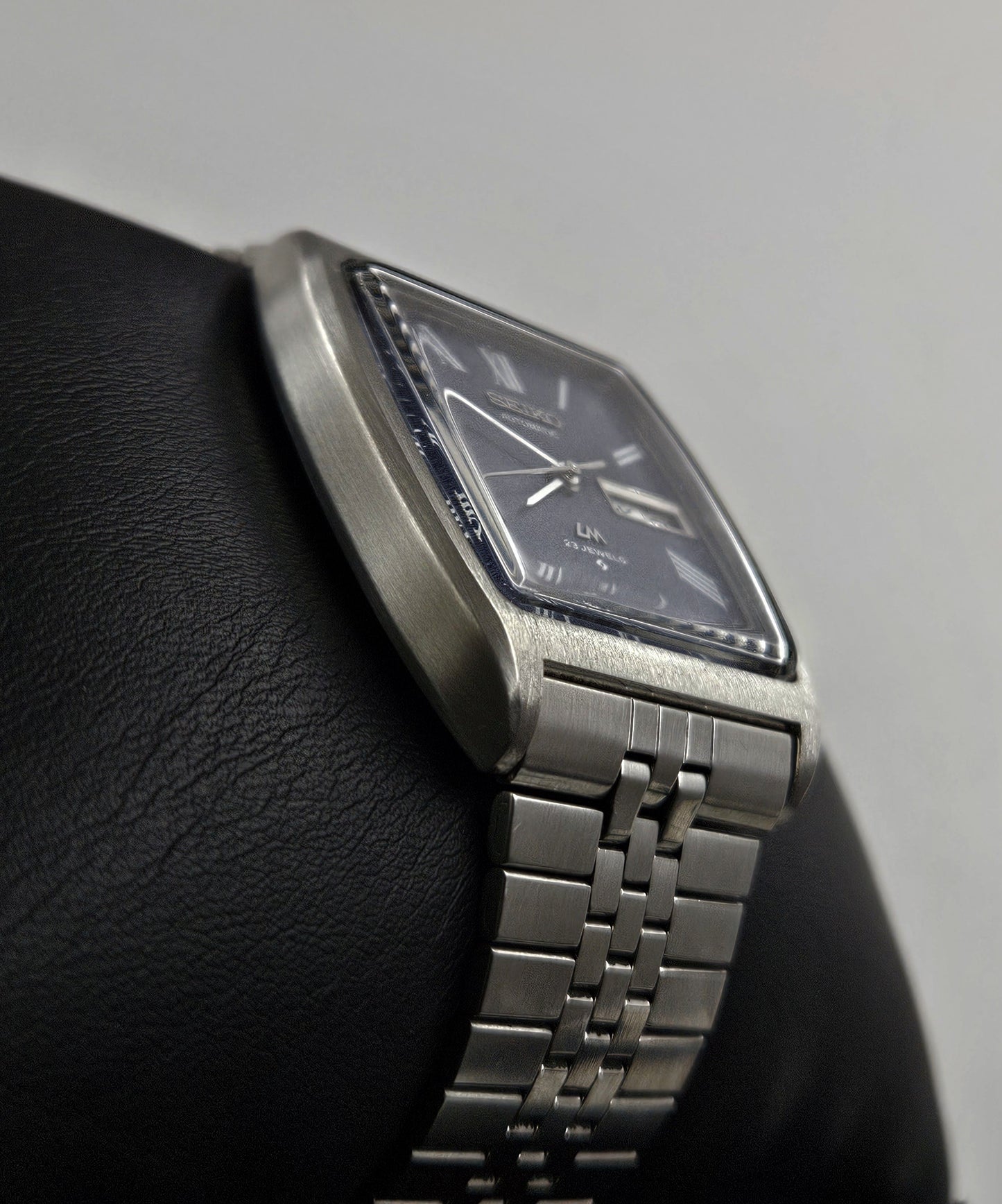 Seiko Lord Matic 5606-5220