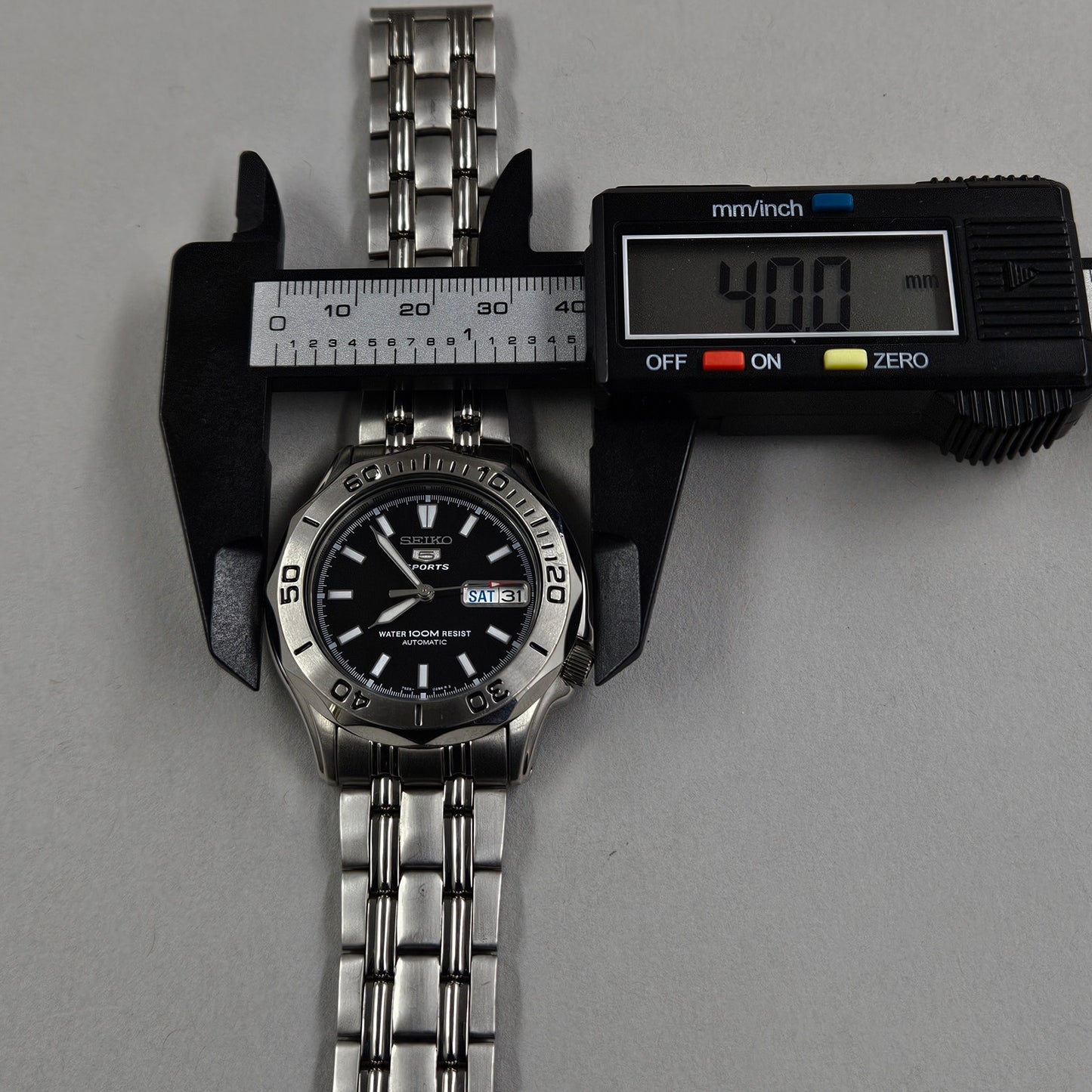 Seiko 5 Sports 7S26-01G0