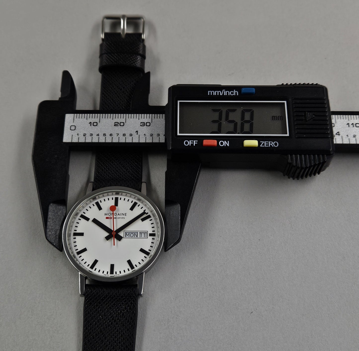 Mondaine Classic 30314