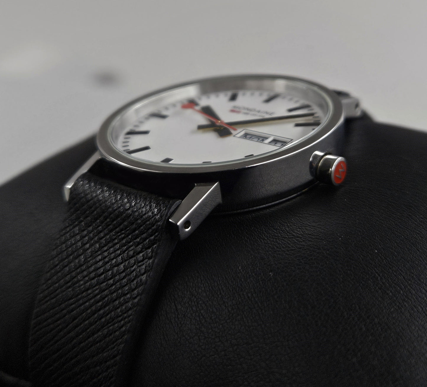 Mondaine Classic 30314