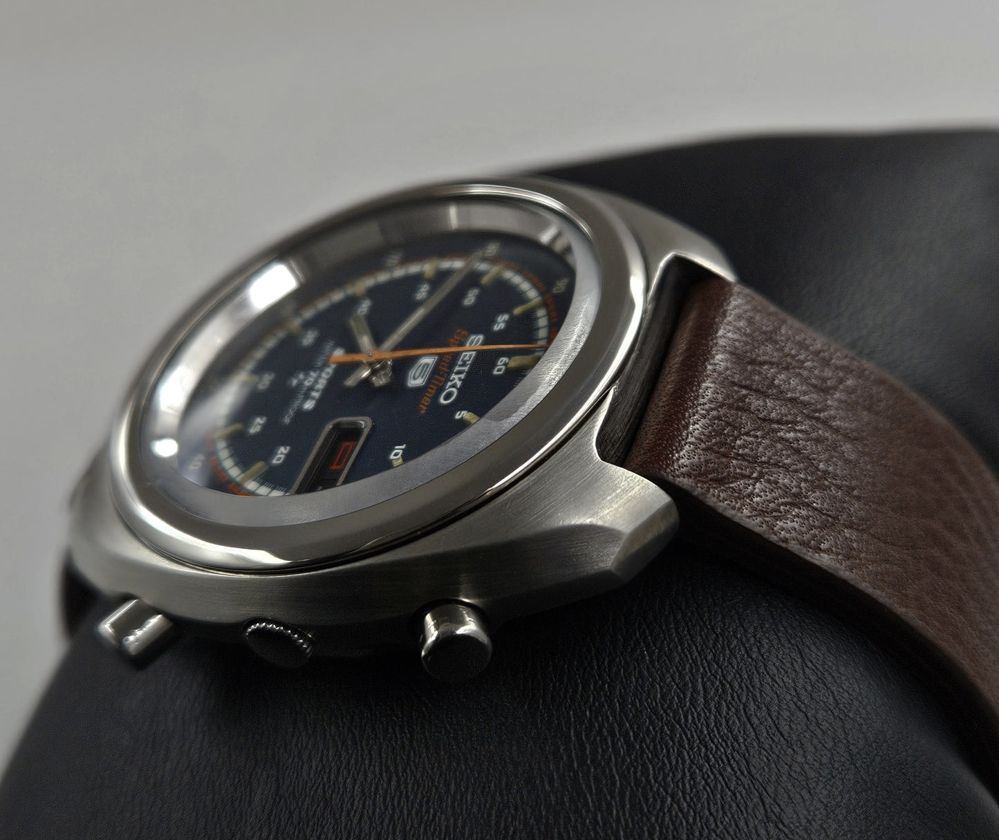 Seiko 5 Sports Speedtimer 7017-8000