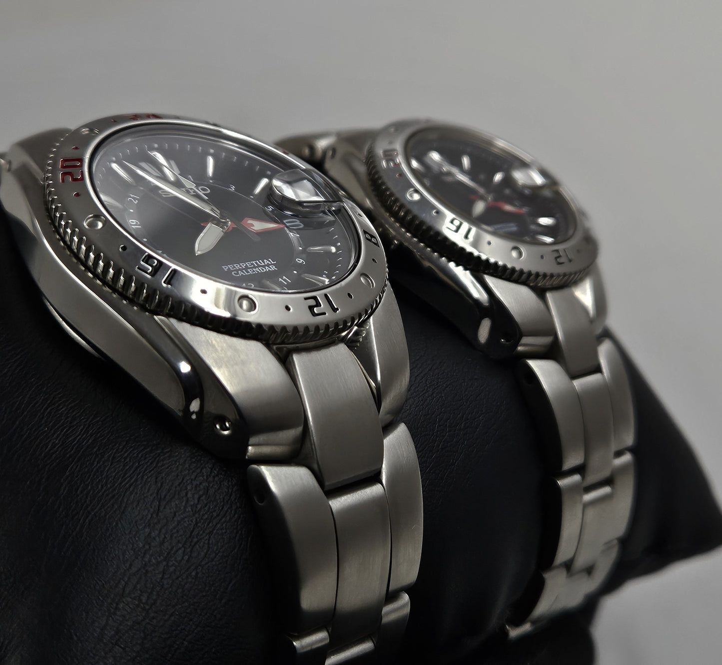 Seiko Perpetual Calendar 2 Pcs