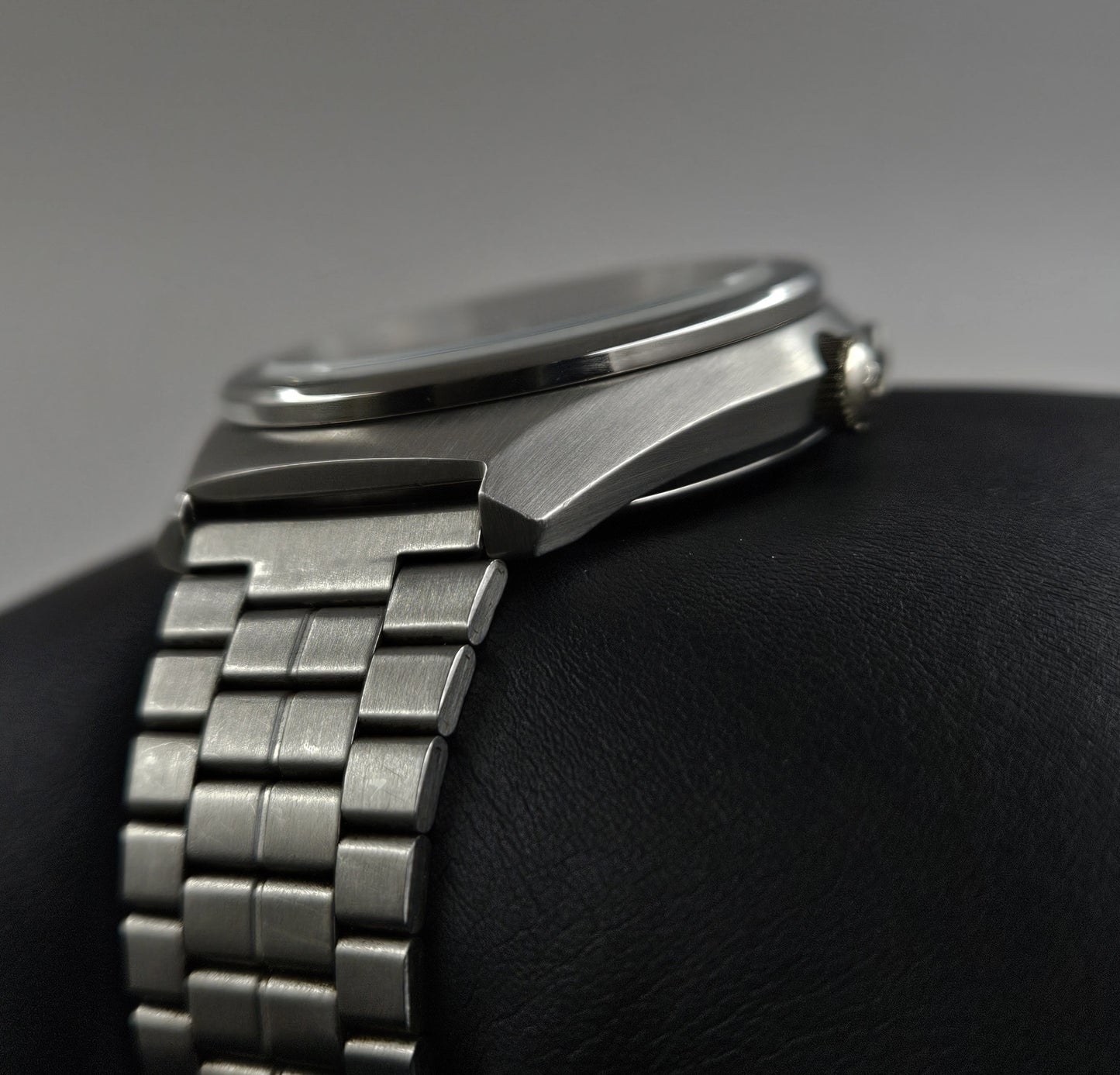 Orient EM32-CO CA
