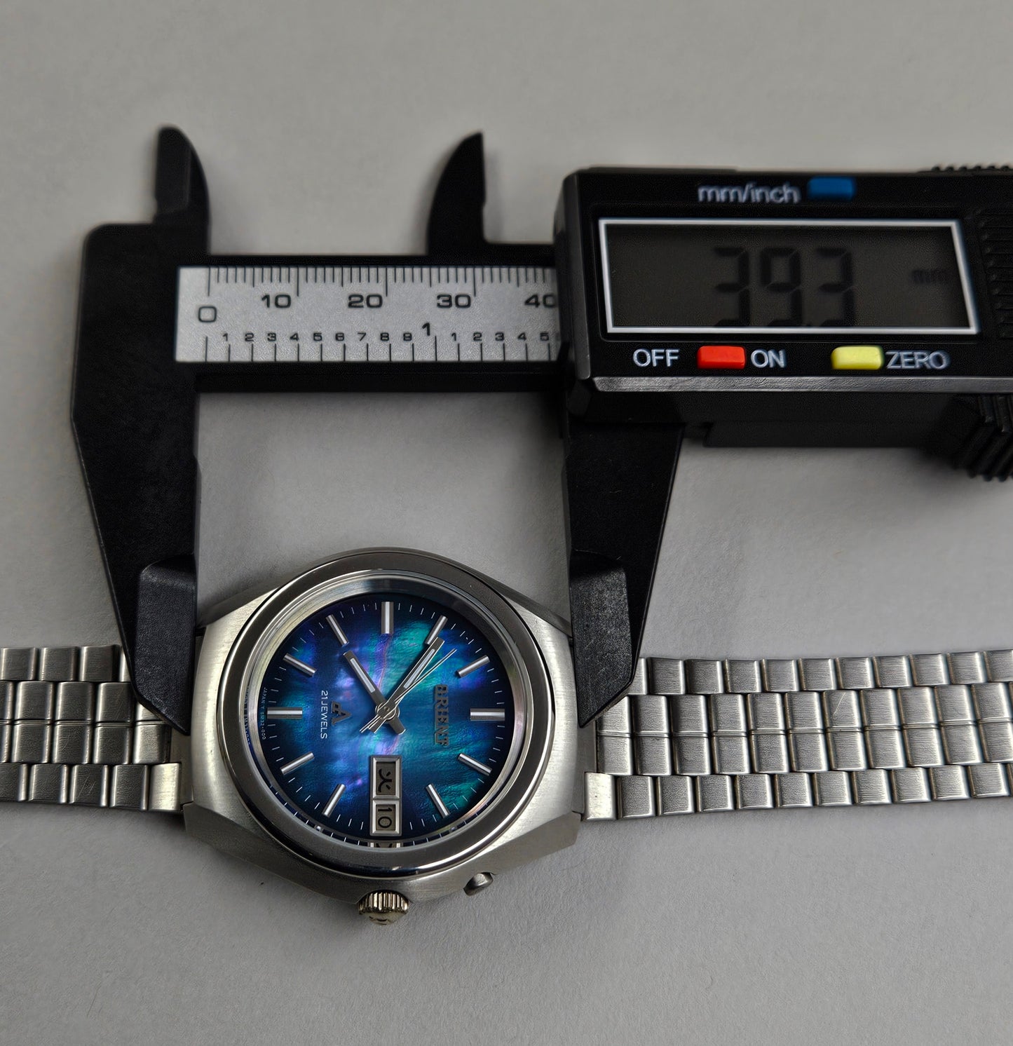 Orient EM32-CO CA