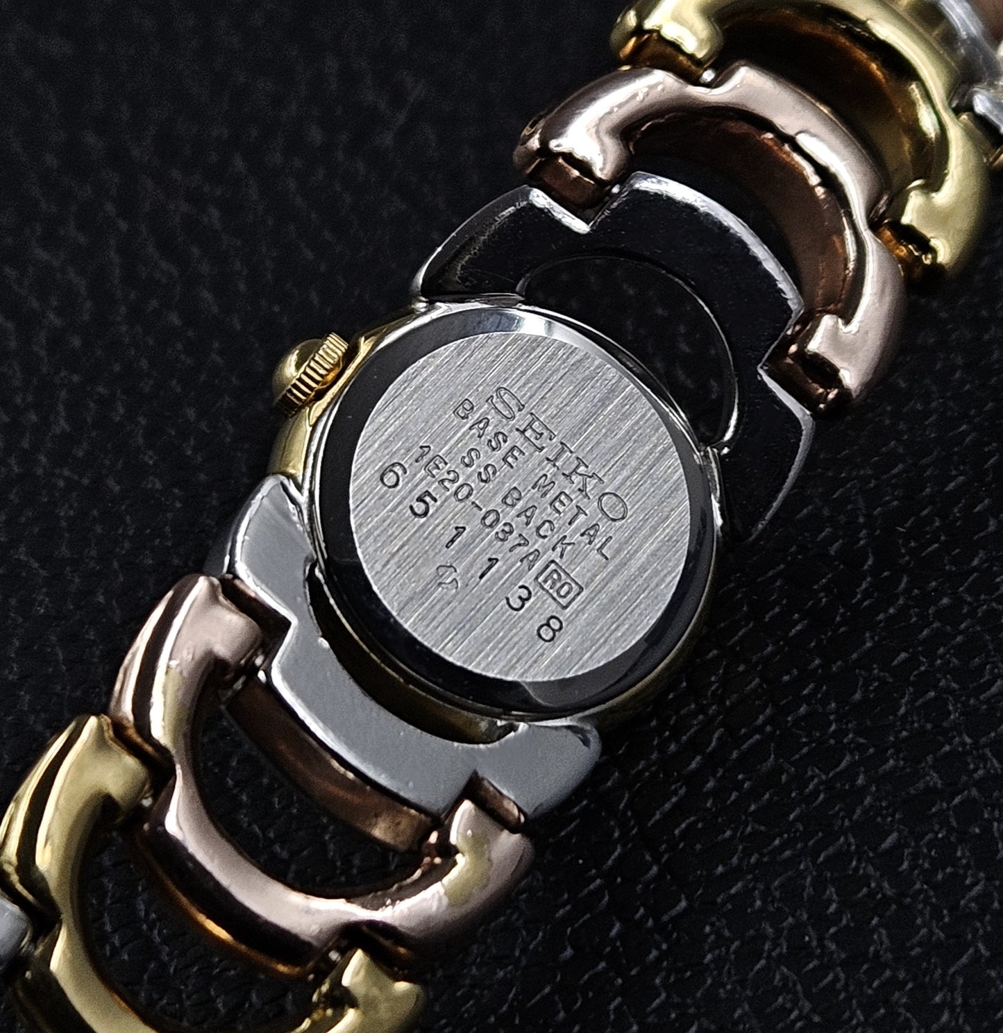 Seiko Lady 1E20-037A