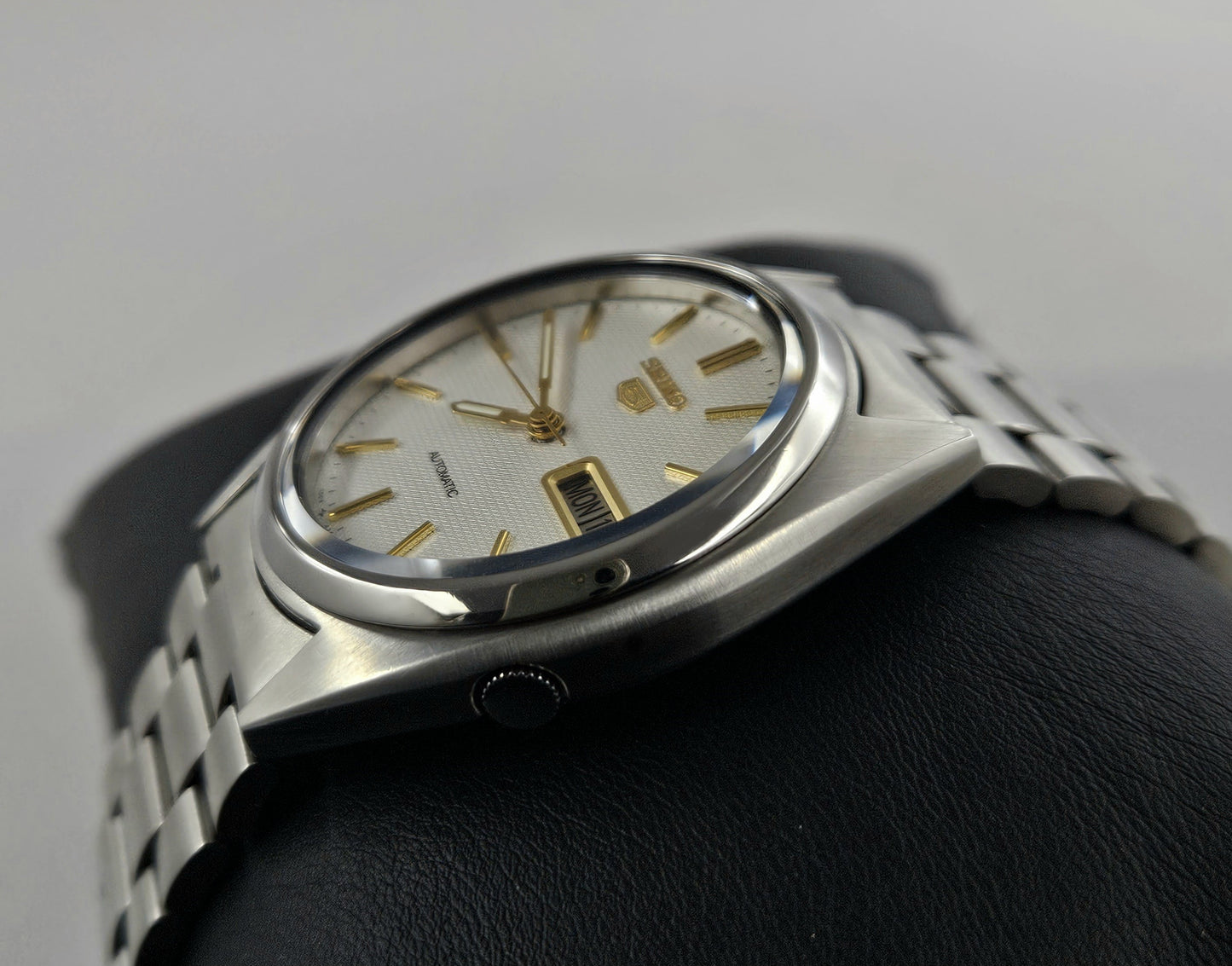 Seiko 5 7009-3040