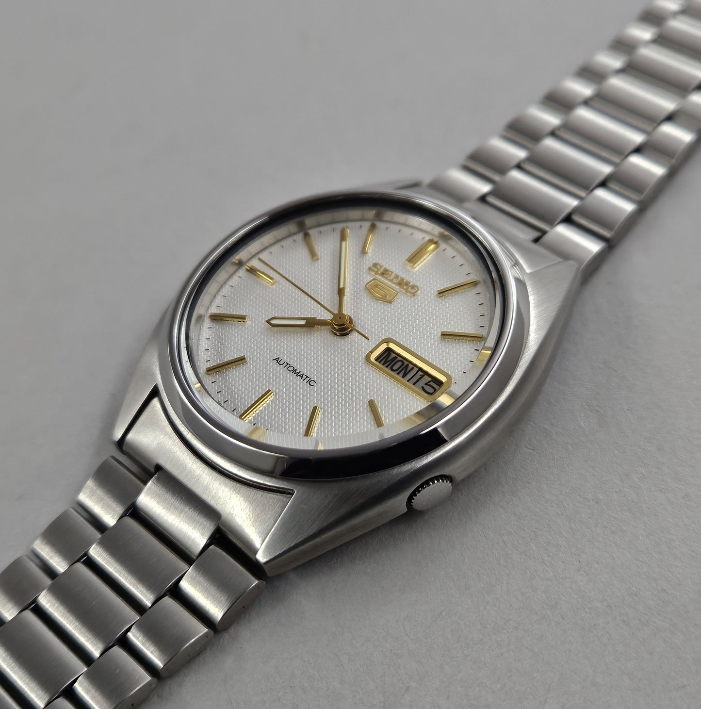 Seiko 5 7009-3040