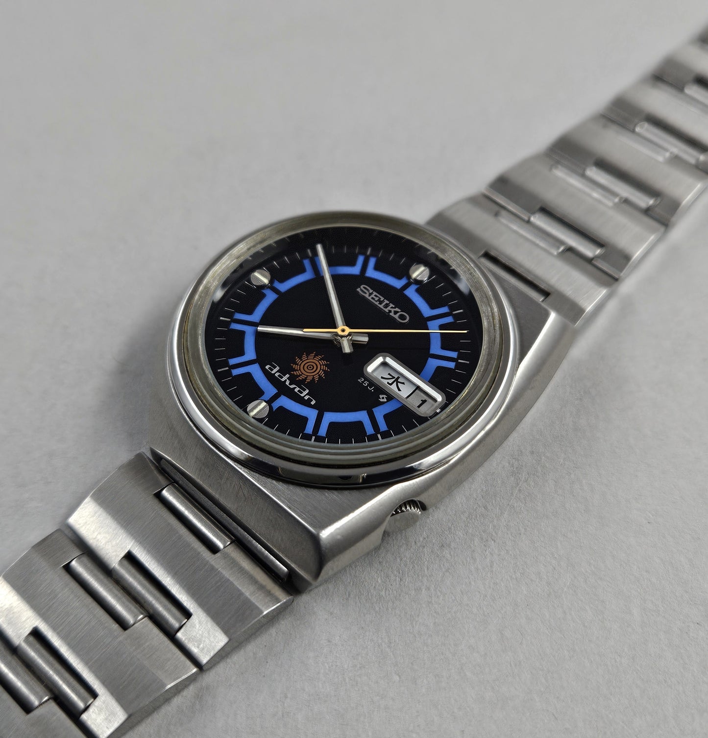 Seiko Advan 6106-7550