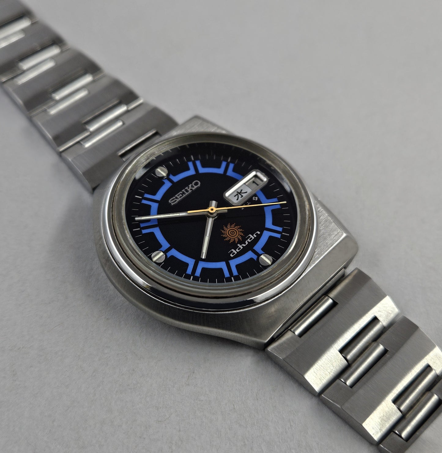 Seiko Advan 6106-7550