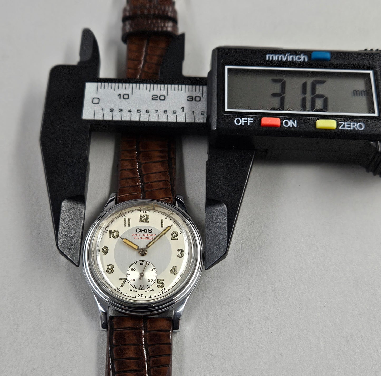 Oris Military 7312