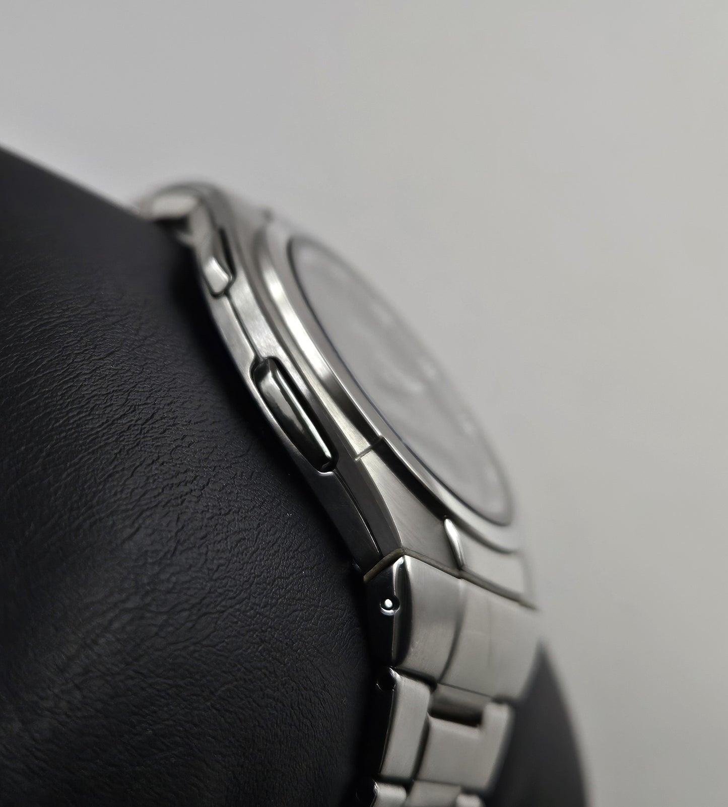 Casio Solar WVH-100J