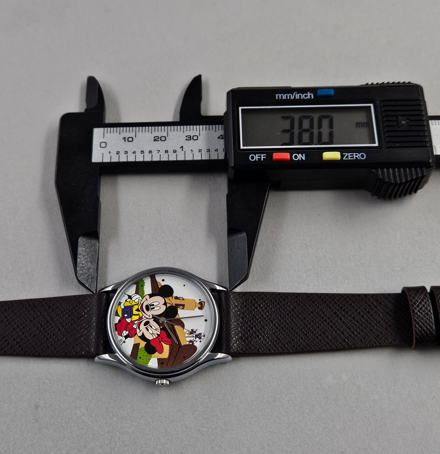 Seiko Mickey Mouse Walt Disney Tokushima V821-0220