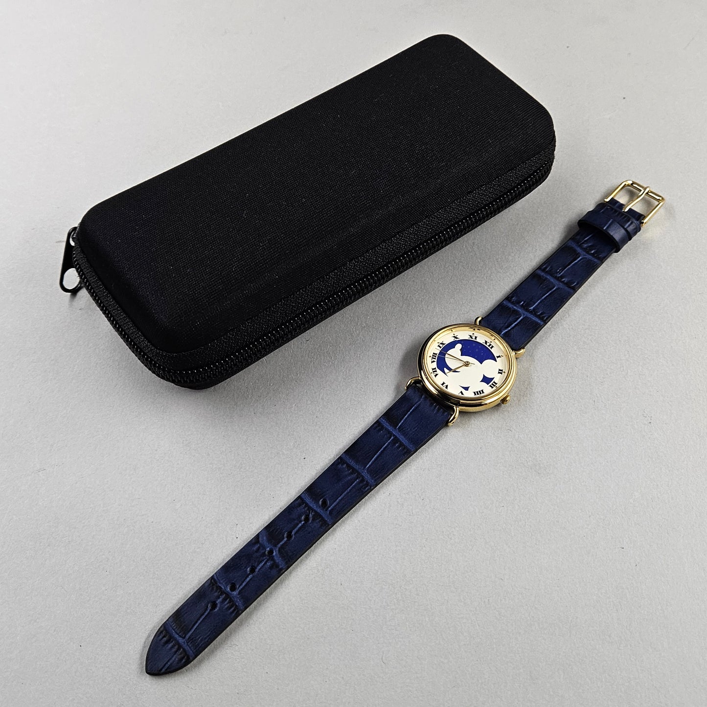 Seiko Mickey Mouse V535-6B90