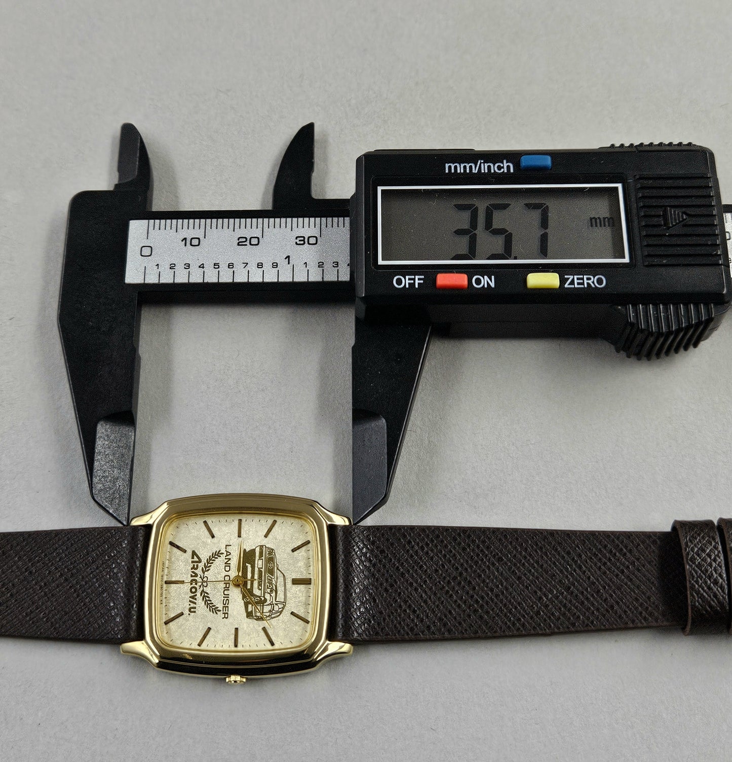 Citizen Land Cruiser 1030-344791Y