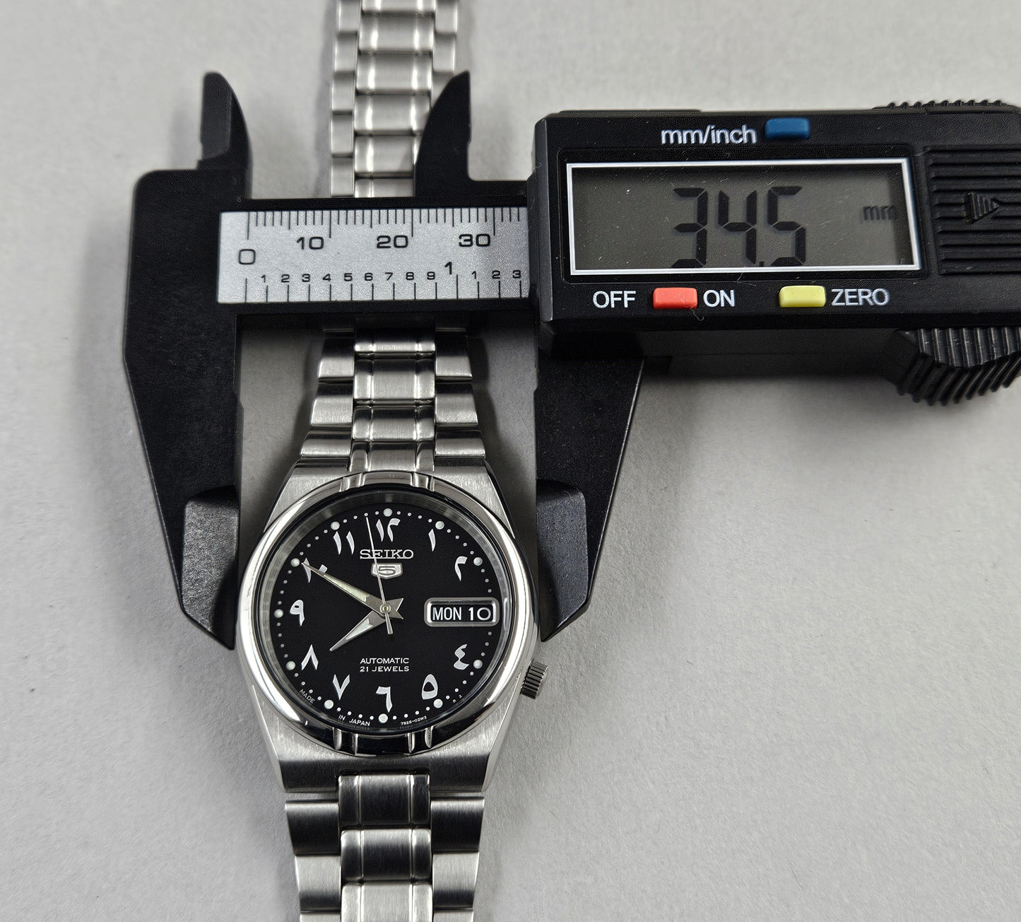 Seiko 5 7S26-01H0