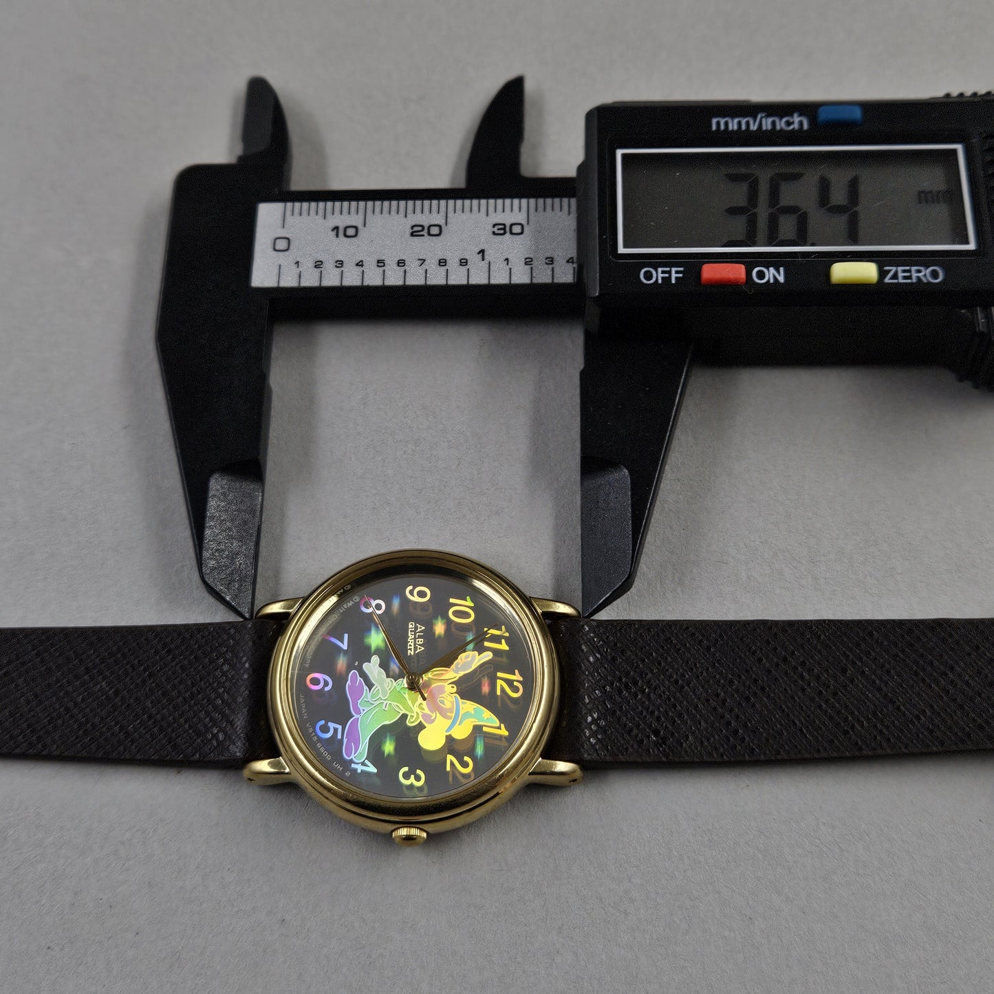 Seiko Alba Mickey V515-6C00