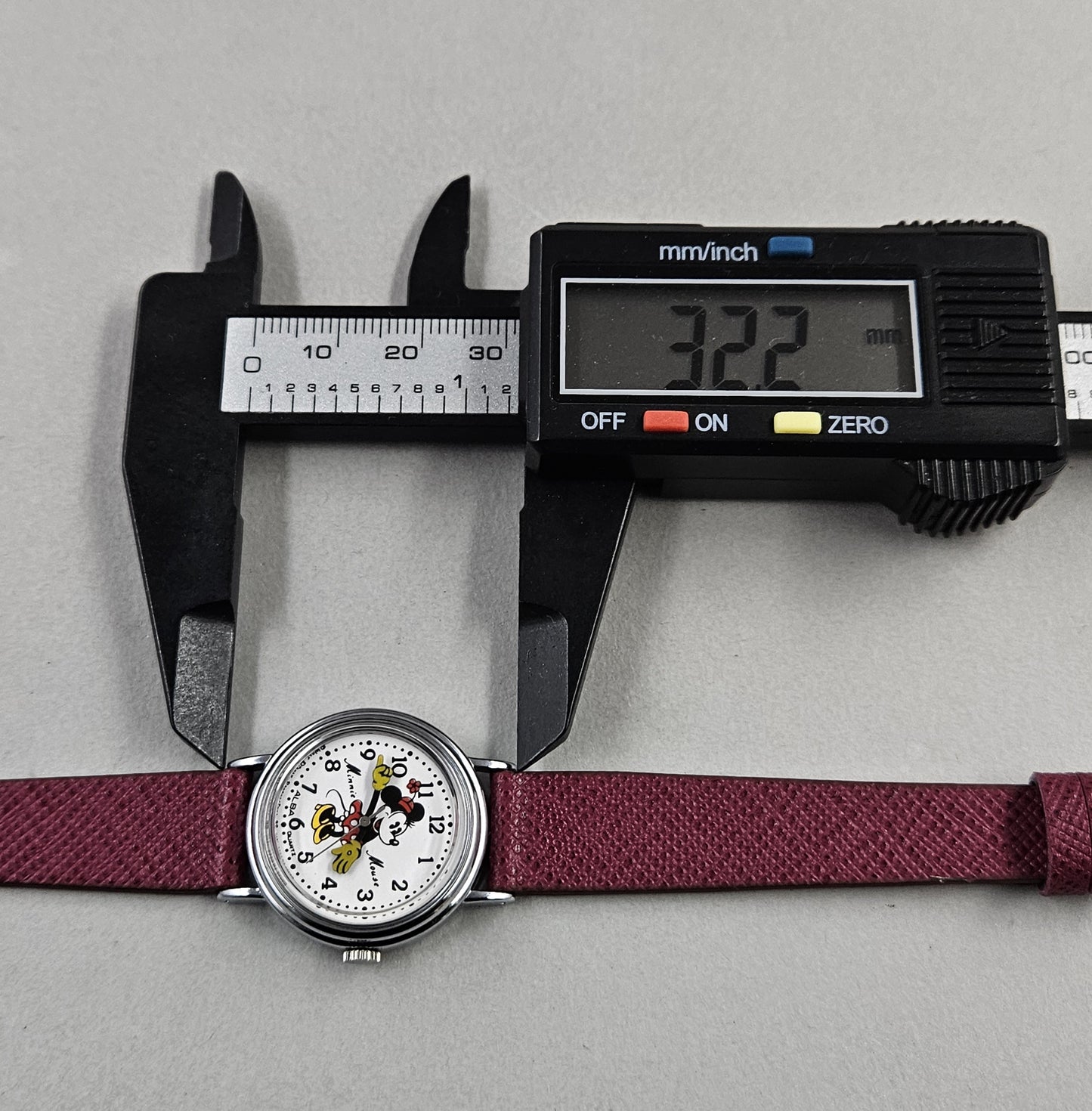 Seiko Minnie Mouse Y481-0850
