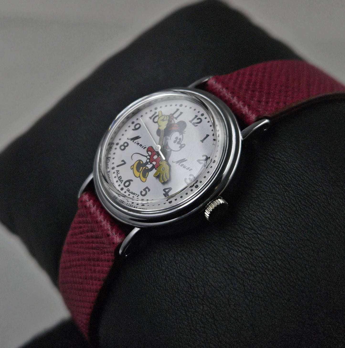 Seiko Minnie Mouse Y481-0850
