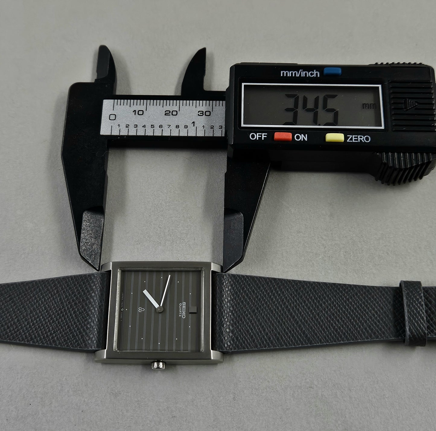 Seiko Square Ref. 7820-5350