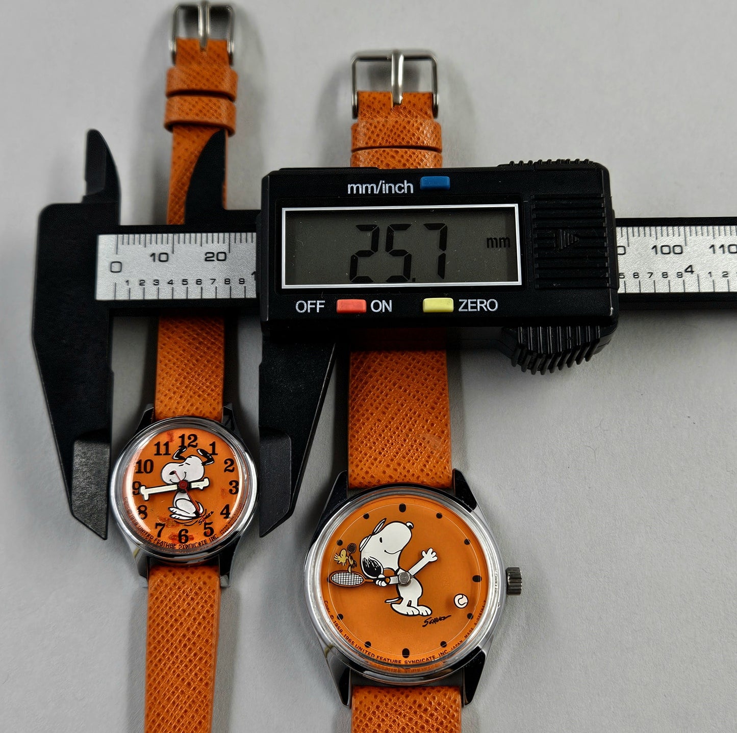 Citizen Snoopy Pair Watches 6-028764-Y & 6-233567-Y
