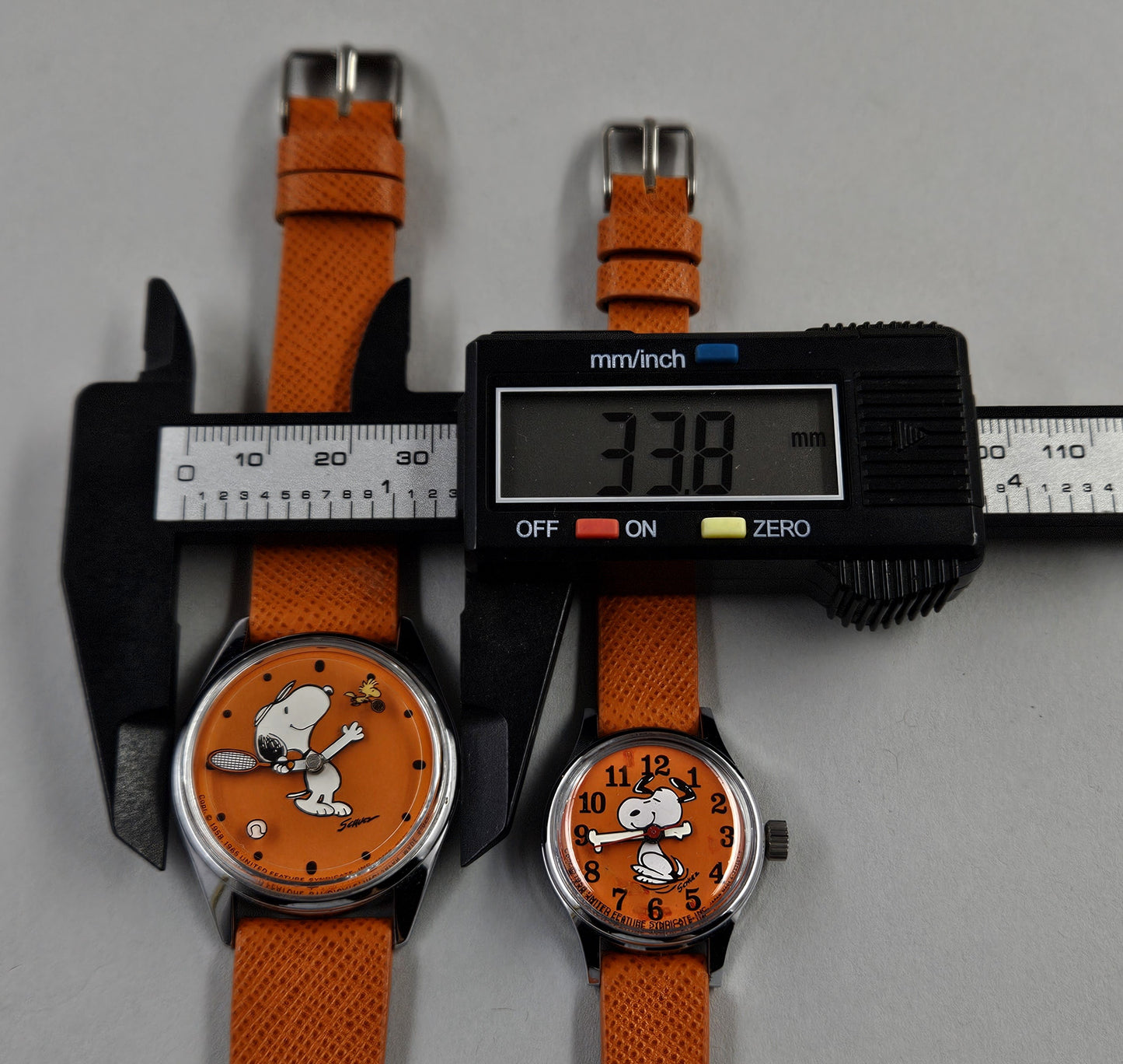 Citizen Snoopy Pair Watches 6-028764-Y & 6-233567-Y