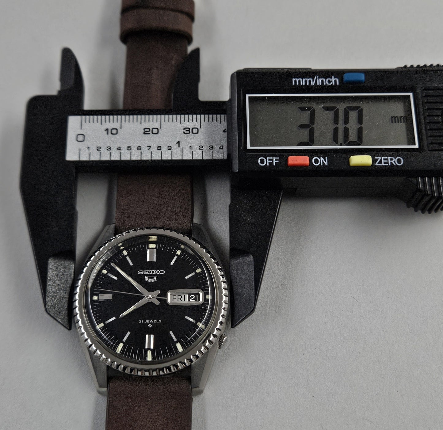 Seiko 5 6119-8030