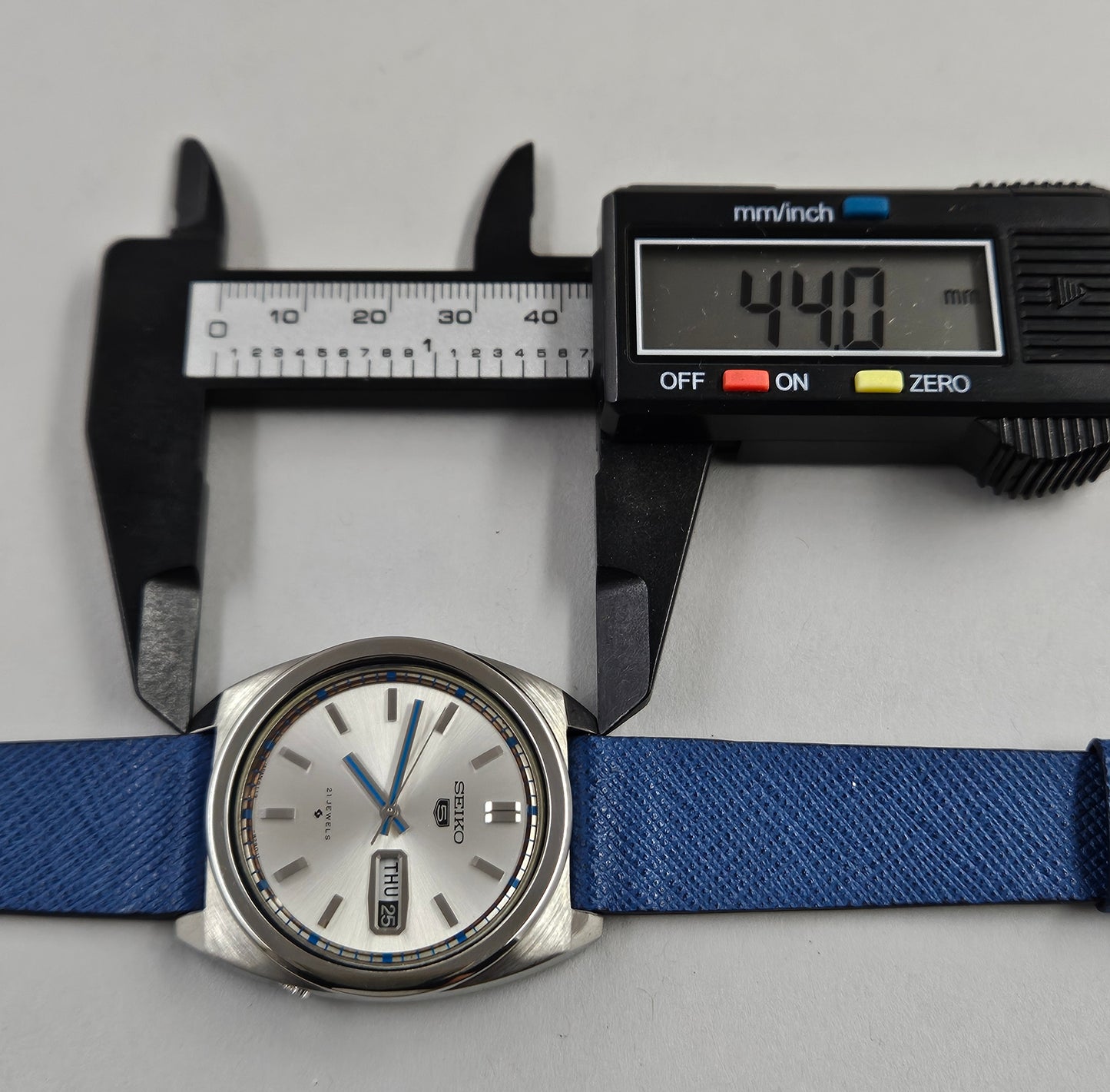 Seiko 5 6119-8240