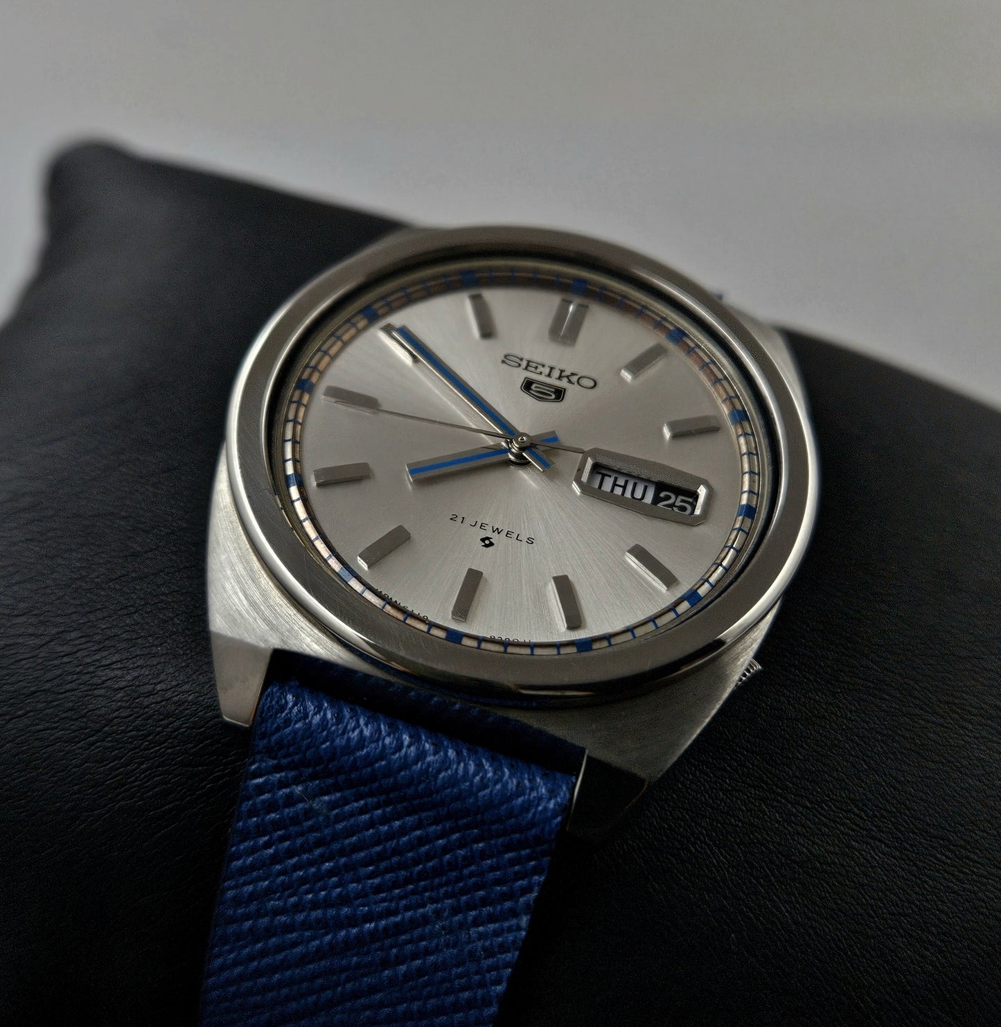 Seiko 5 6119-8240