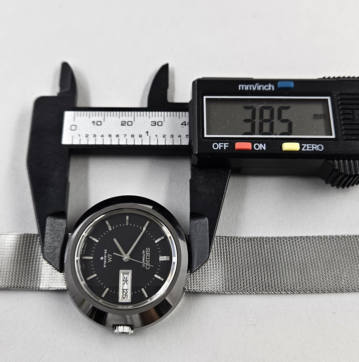 Seiko Lord Matic 5606-7200