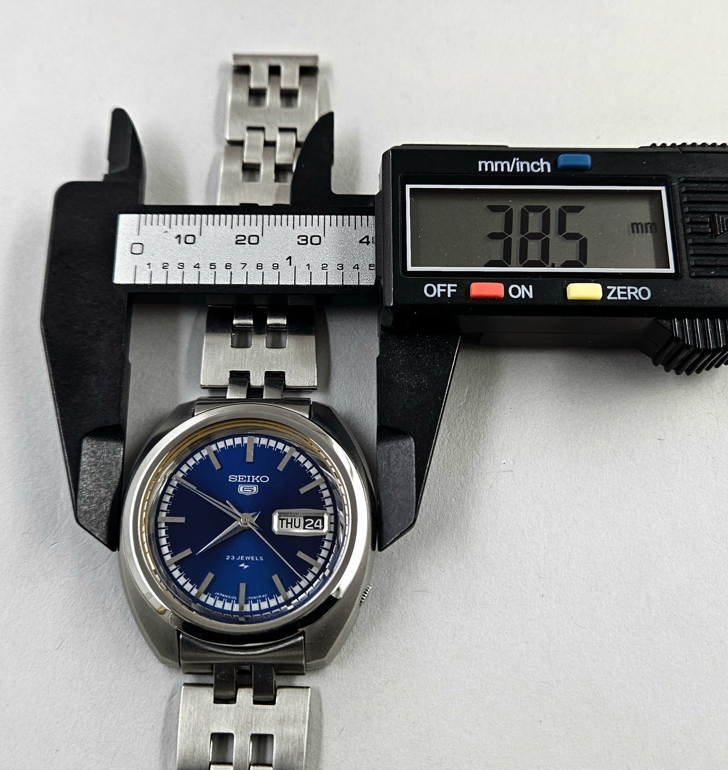 Seiko 5 5126-7020