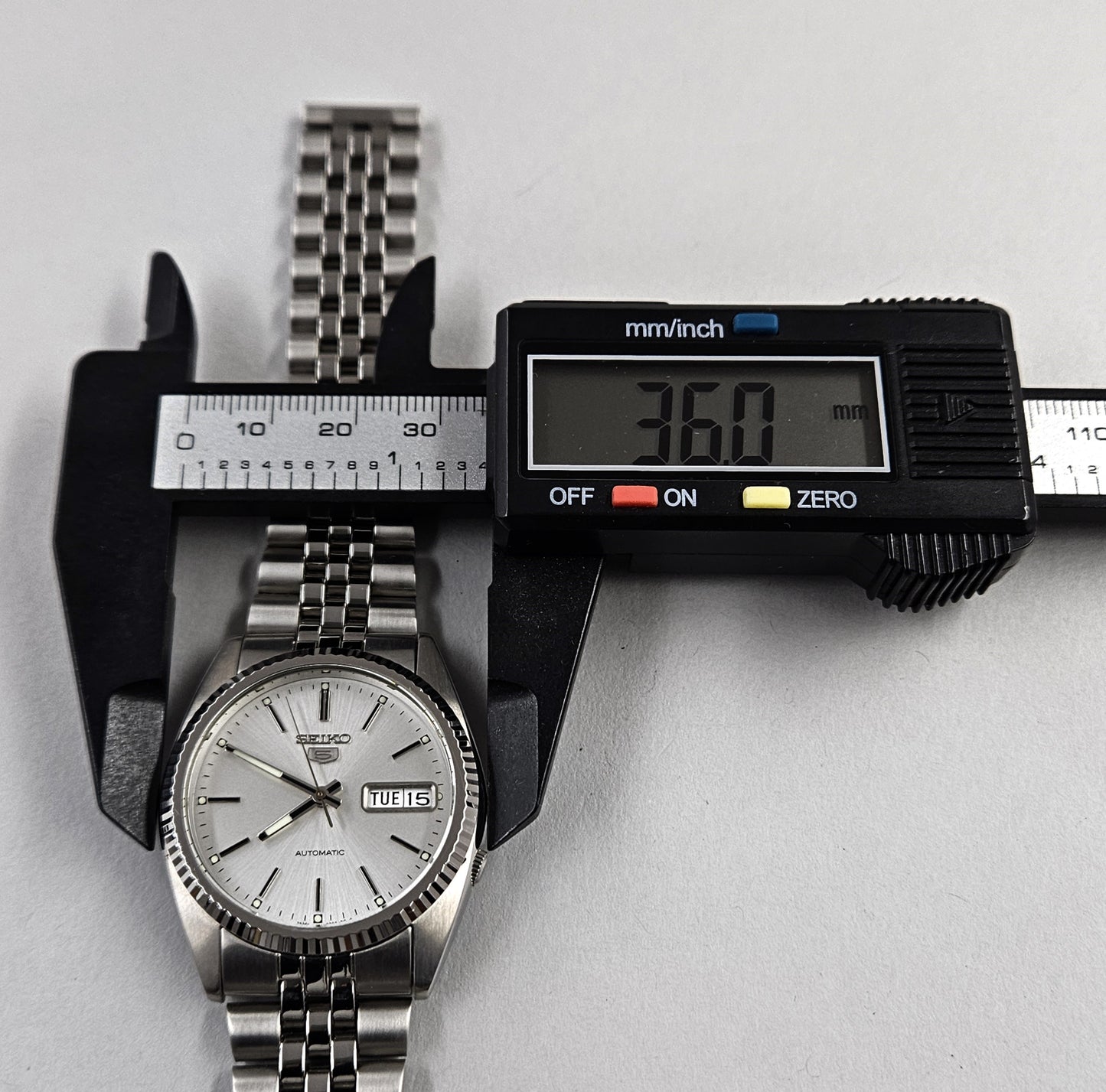 Seiko 5 7S26-0500