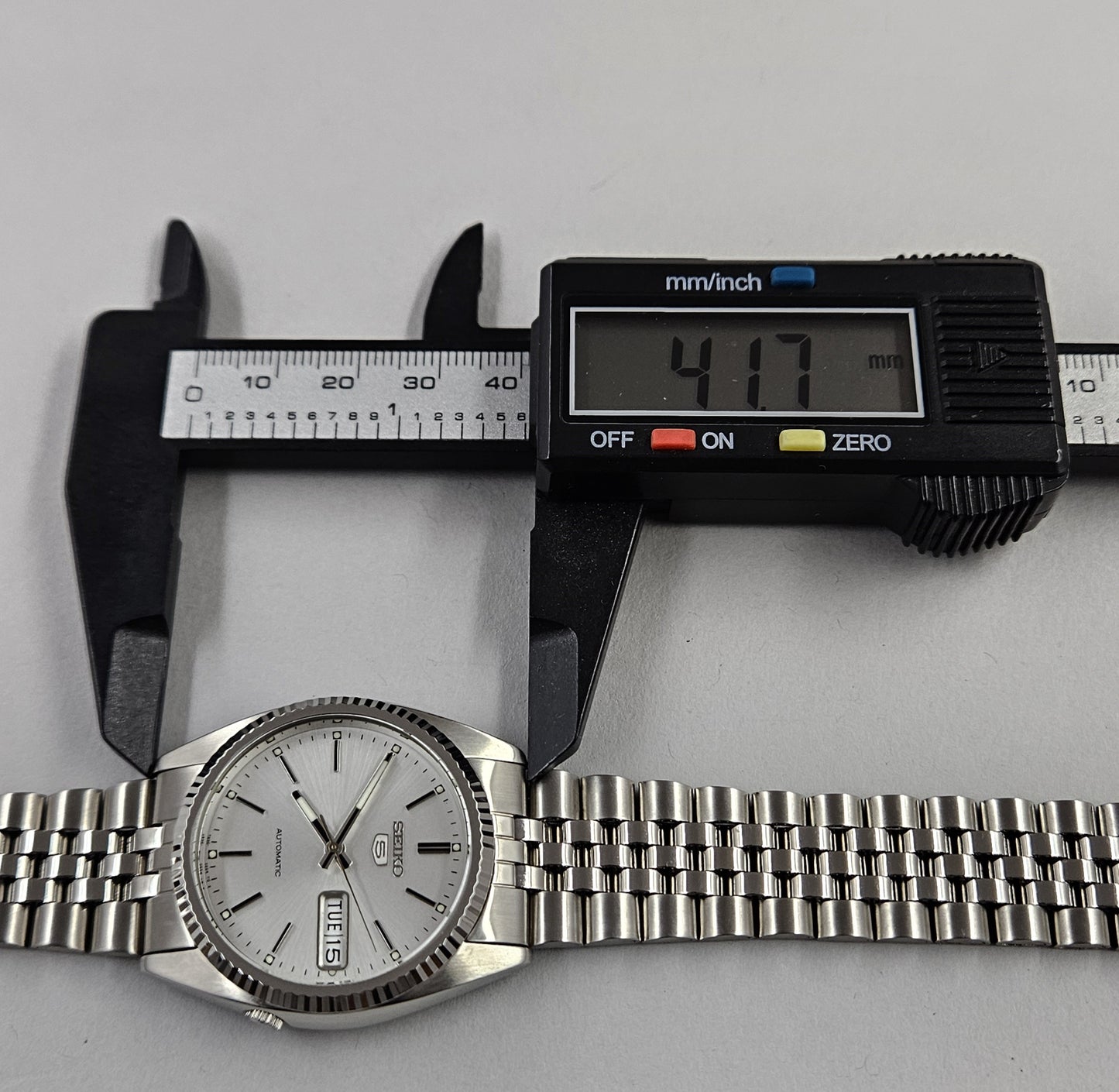 Seiko 5 7S26-0500