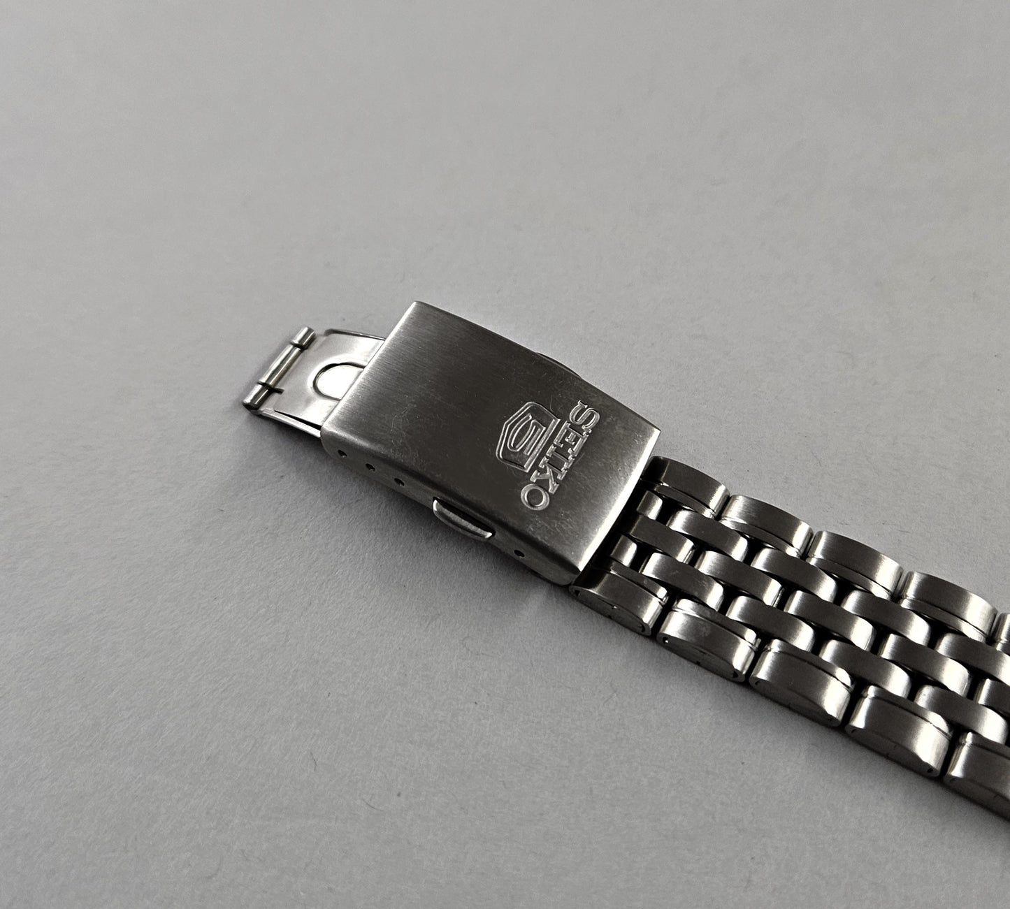 Seiko 5 7S26-01V0